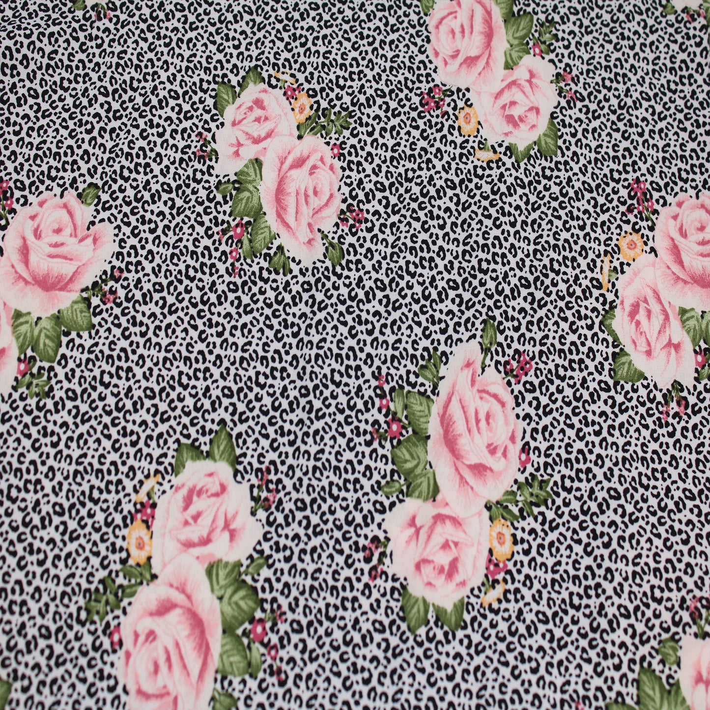 P-1921-793-BLACK-ROSE