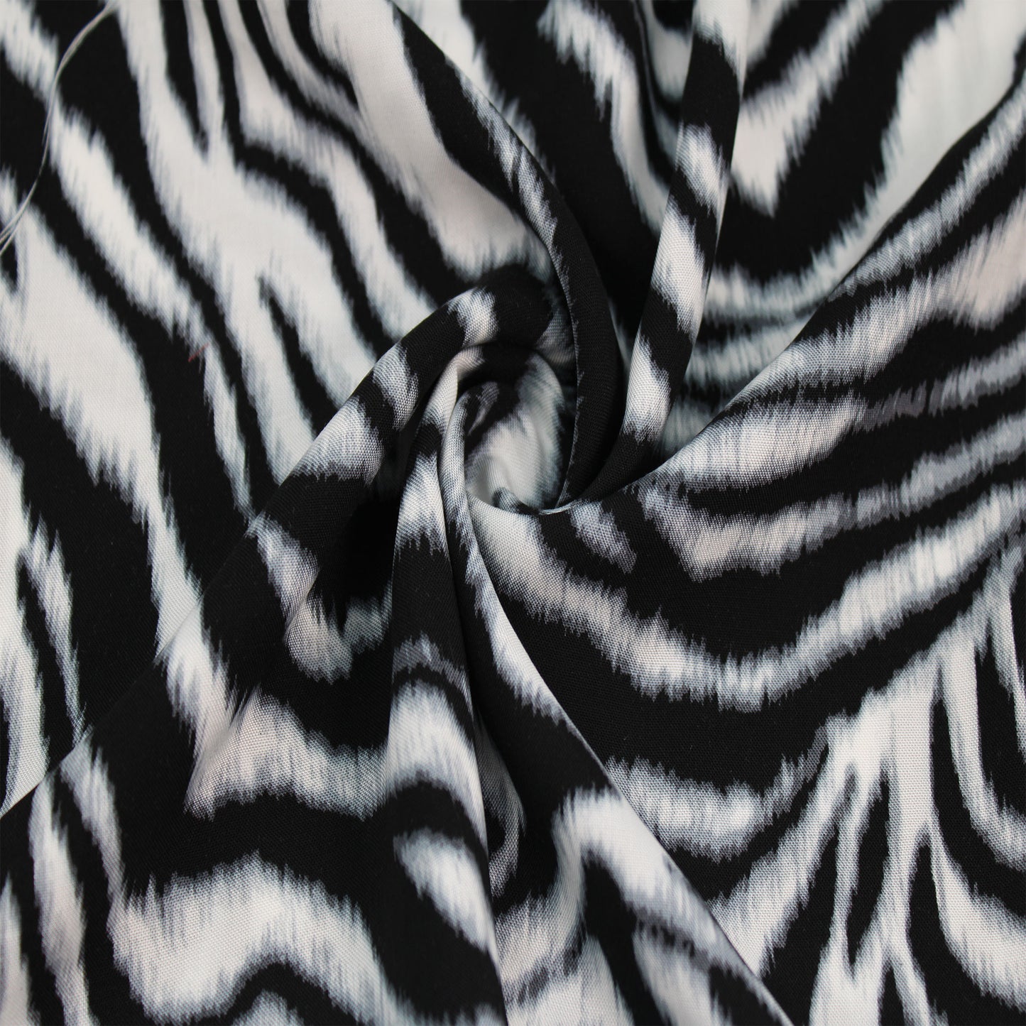 P-2542-698-OFFWHITE-BLACK